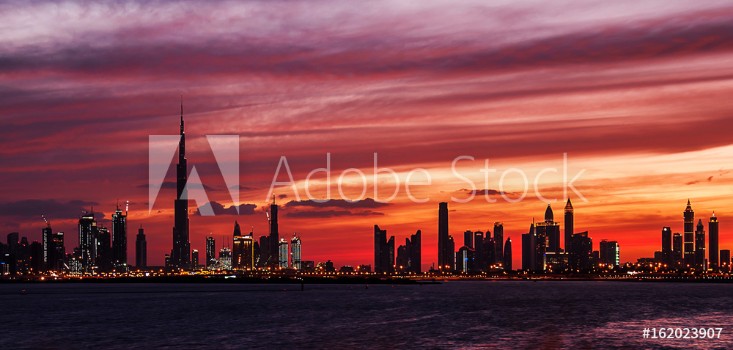 Bild på Sunset of Dubai Terrace